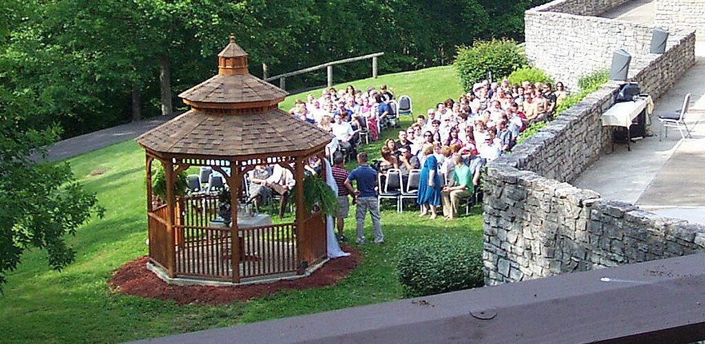 A Serene Hideaway For Groups Weddings Burr Oak State Park Lodge